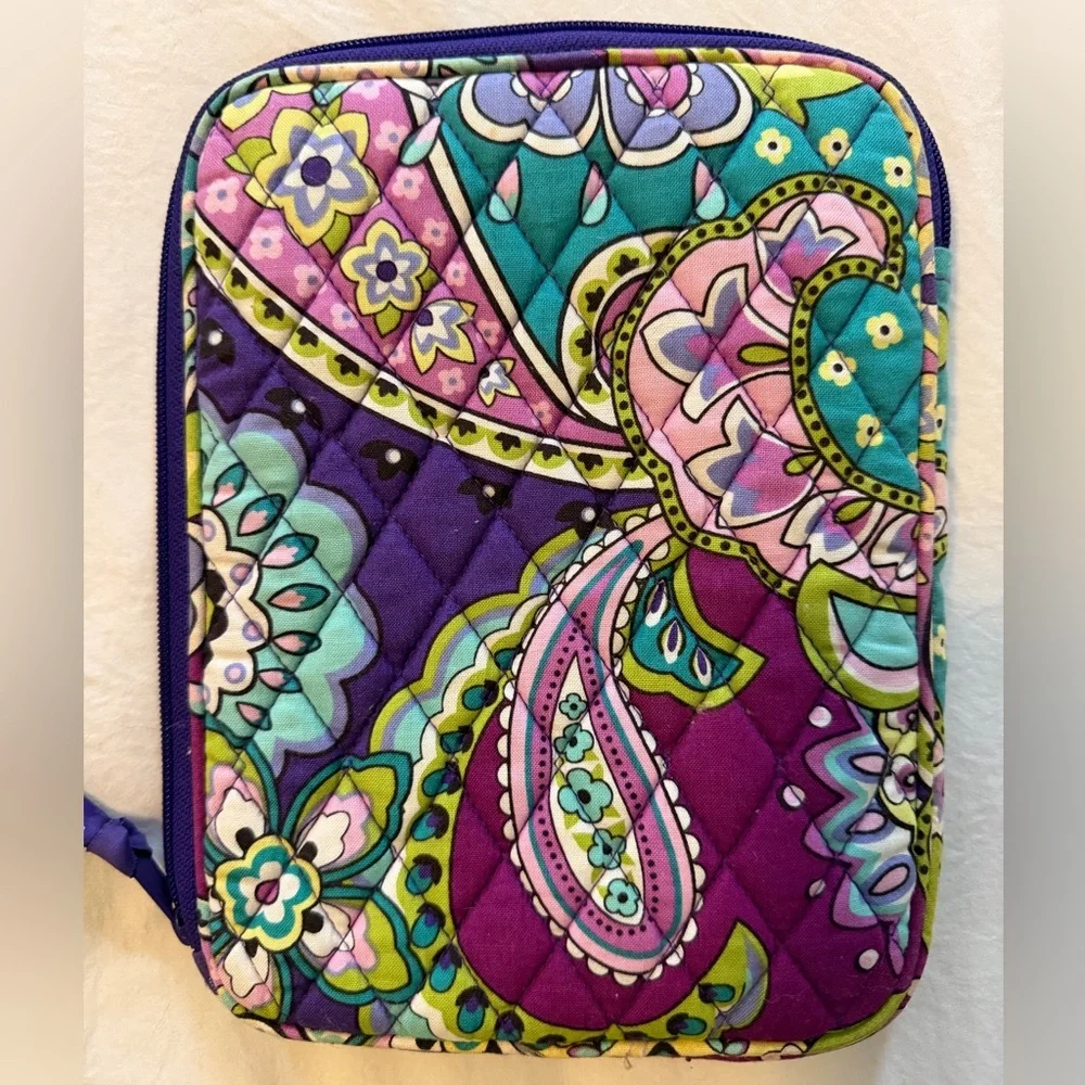 Vera Bradley vibrant quilted